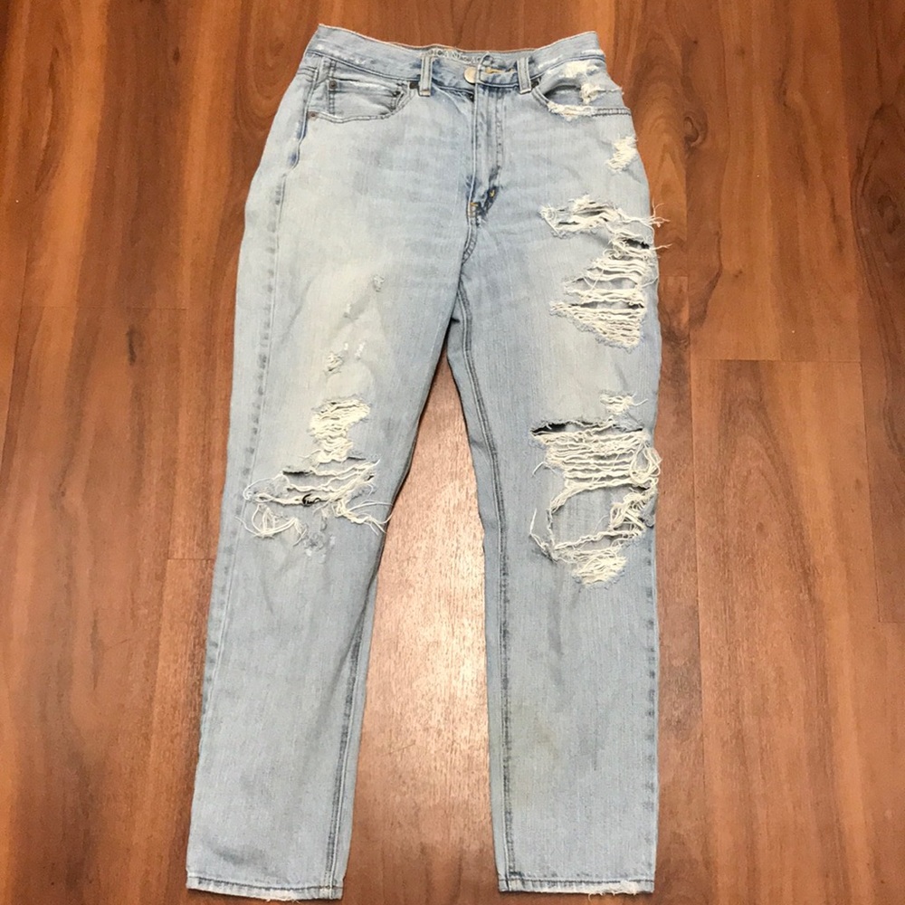 American eagle mom jeans